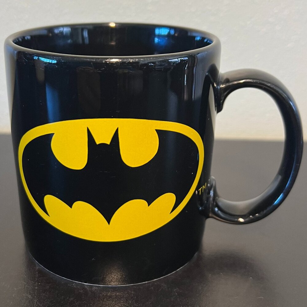 Vtg BATMAN Logo Yellow & Black Mug ~ TM & DC Comics 1964 ~ Superhero ~ Adam West